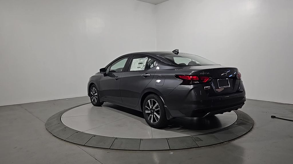 2025 Nissan Versa SV Image 7 of 28