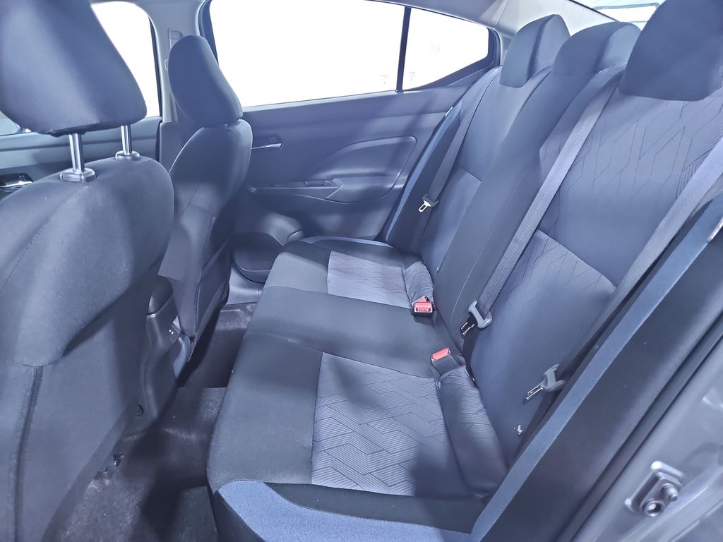 2025 Nissan Versa SV Image 13 of 28