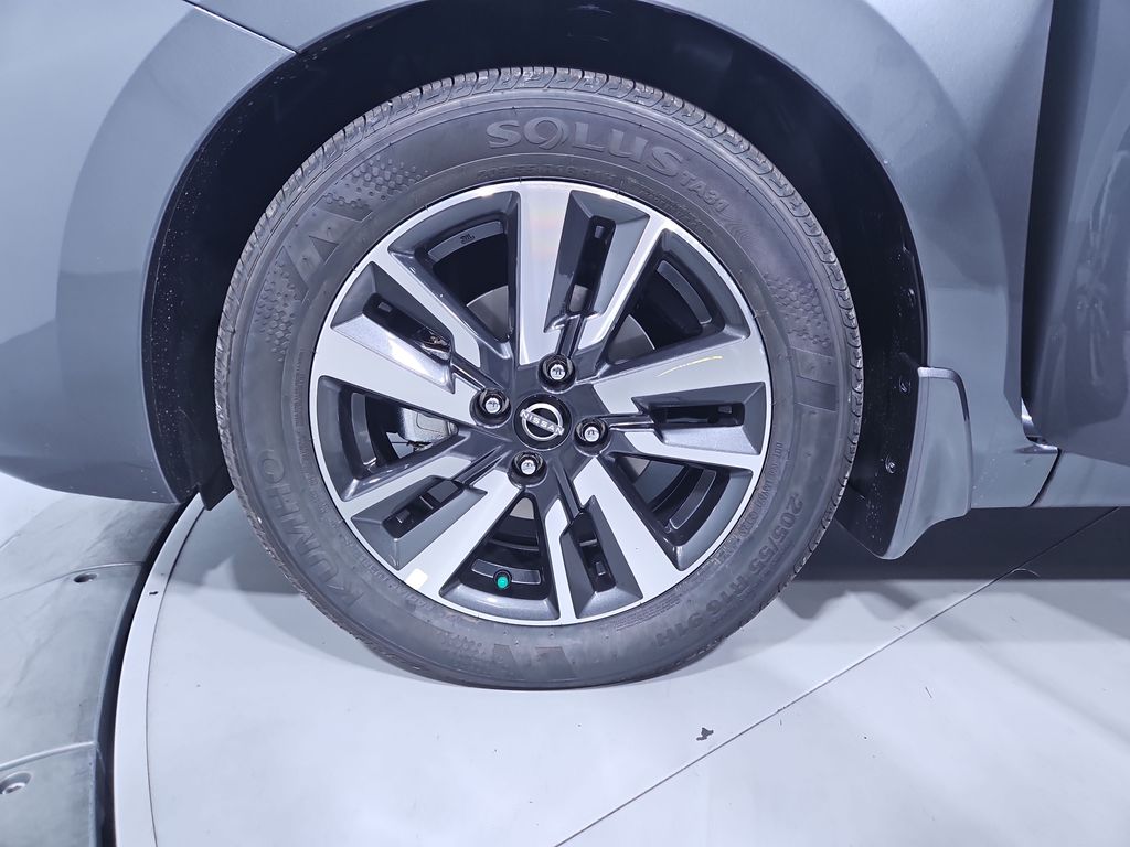 2025 Nissan Versa SV Image 10 of 28