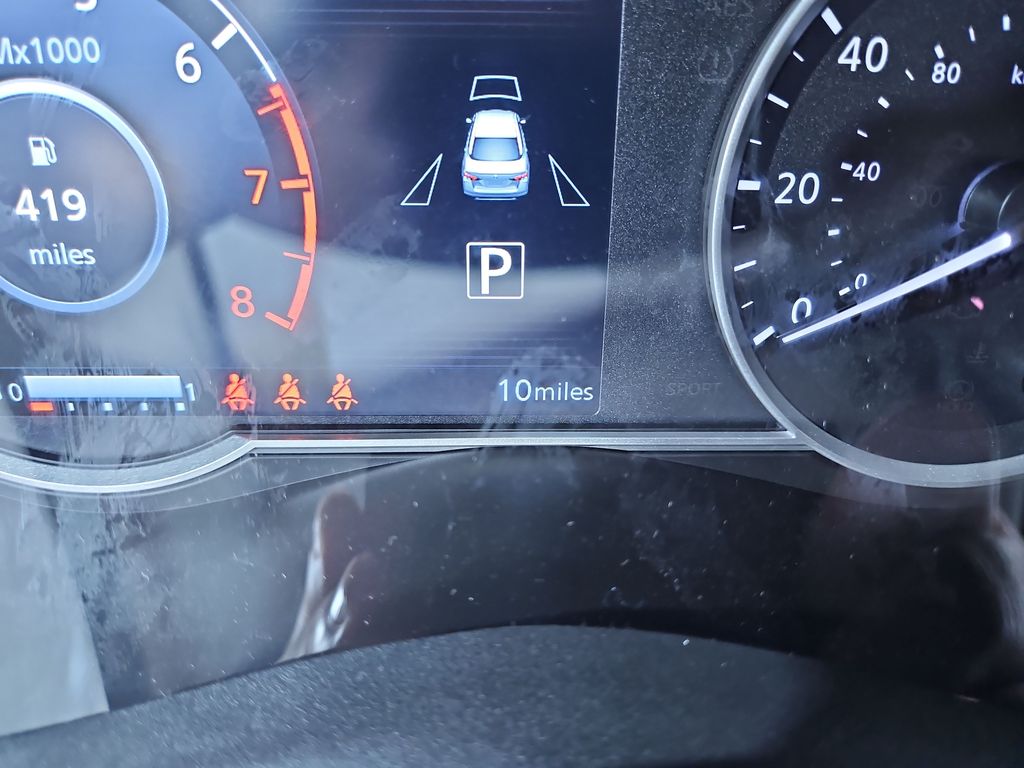 2025 Nissan Versa SV Image 19 of 28