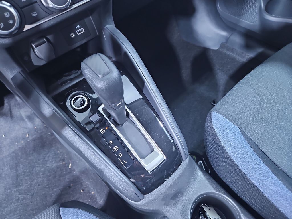 2025 Nissan Versa SV Image 23 of 28