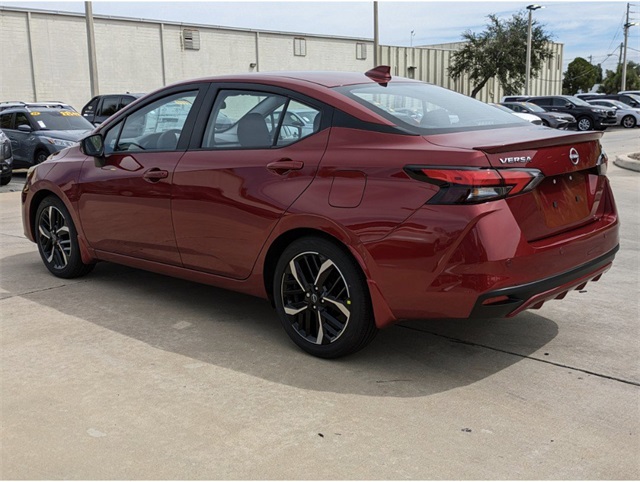 2025 Nissan Versa SV Image 8 of 29