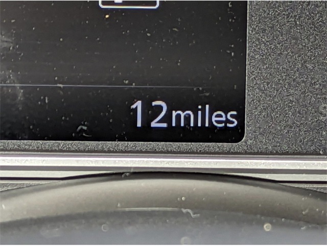 2025 Nissan Versa SV Image 16 of 29