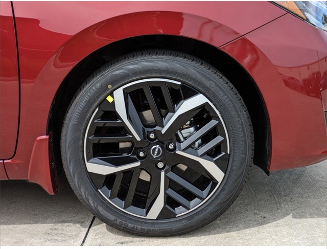 2025 Nissan Versa SV Image 10 of 29