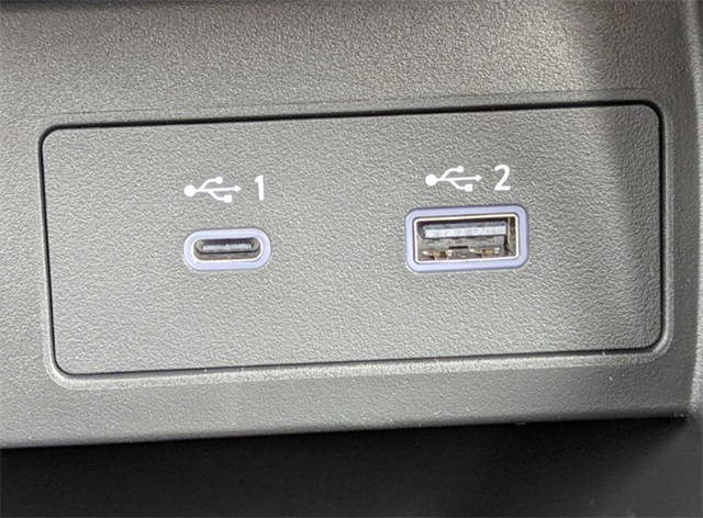 2025 Nissan Versa SV Image 28 of 29