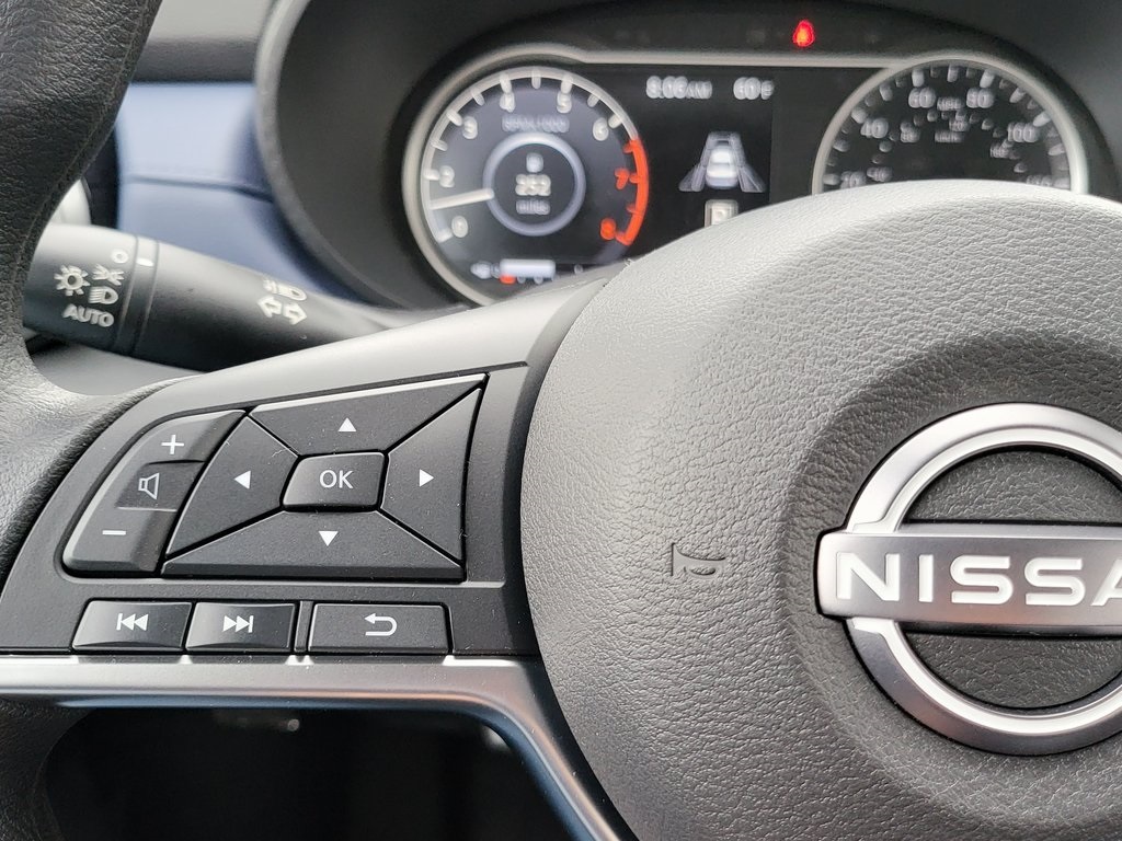 Vehicle image 22 of 23