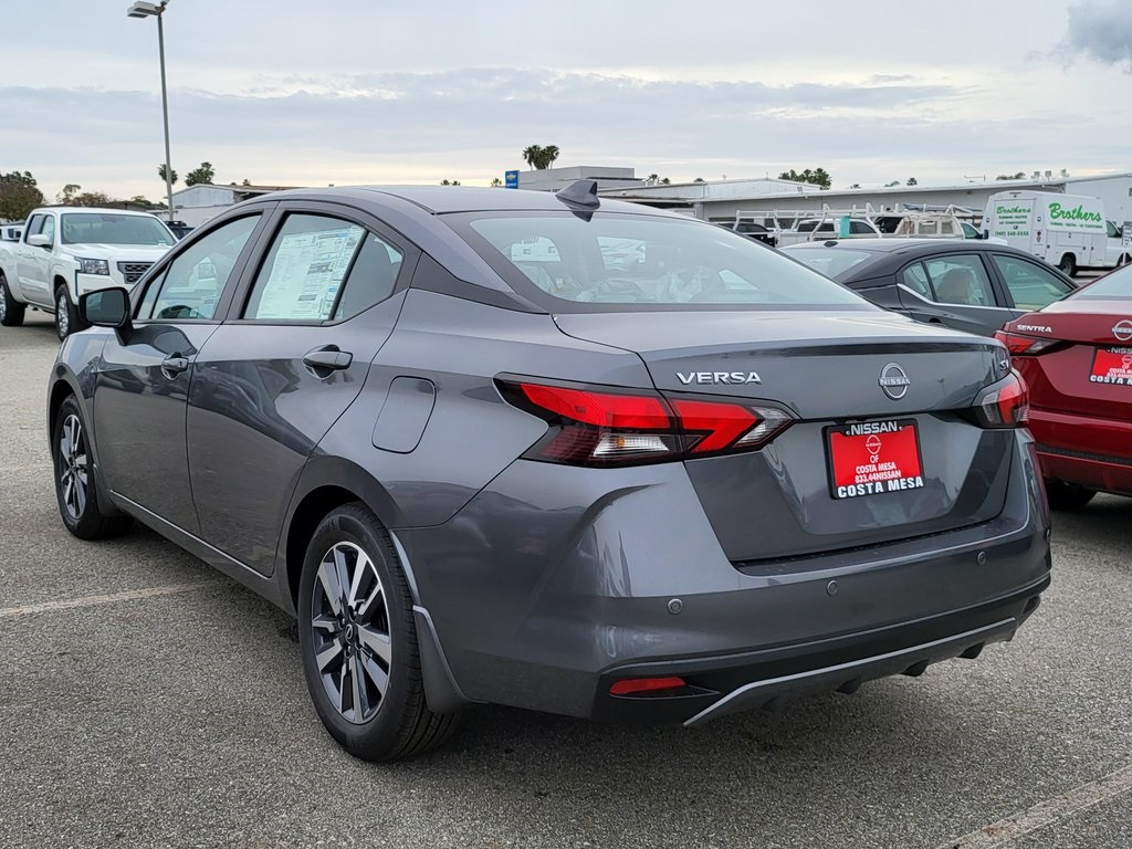 Vehicle image 8 of 23