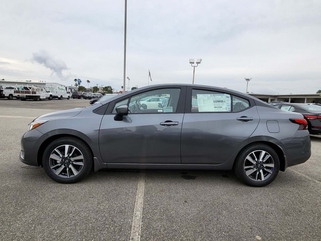 Vehicle image 9 of 23
