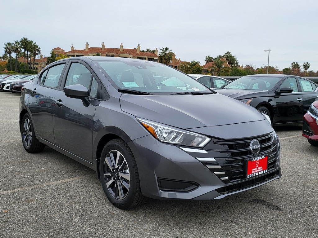 Vehicle image 4 of 23