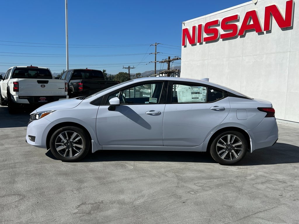 Vehicle image 9 of 22