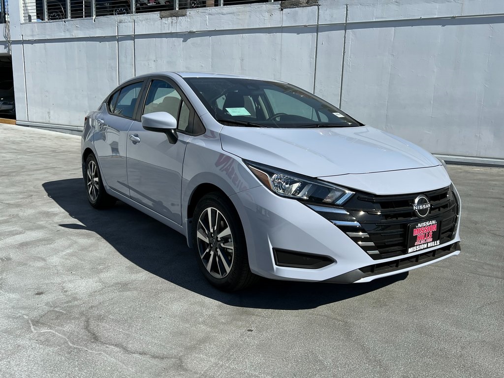Vehicle image 4 of 22