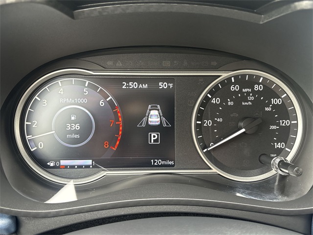 Vehicle image 16 of 40