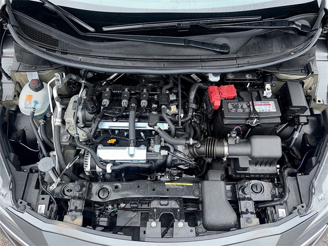 Vehicle image 26 of 40