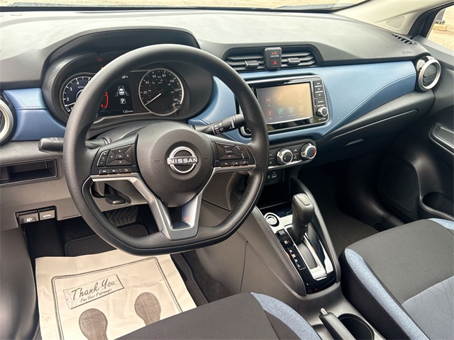 Vehicle image 15 of 40
