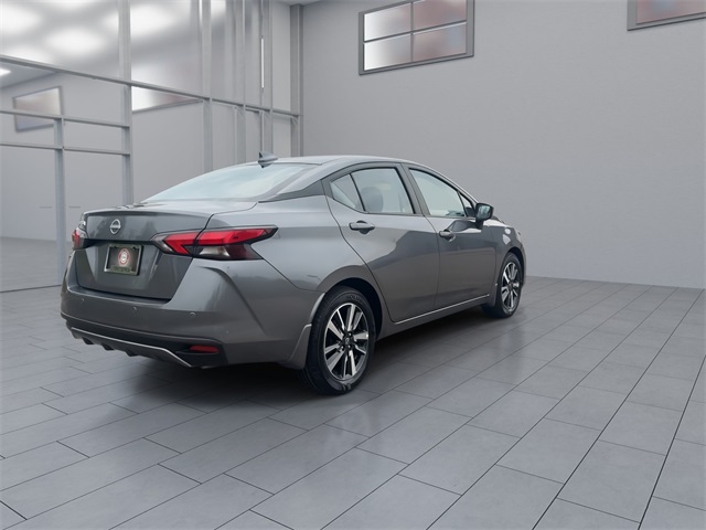 Vehicle image 6 of 40