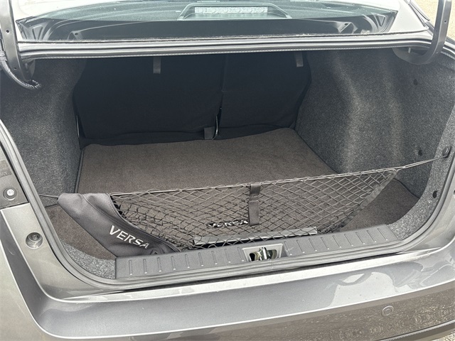 Vehicle image 23 of 40