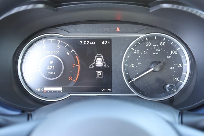 Vehicle image 12 of 26