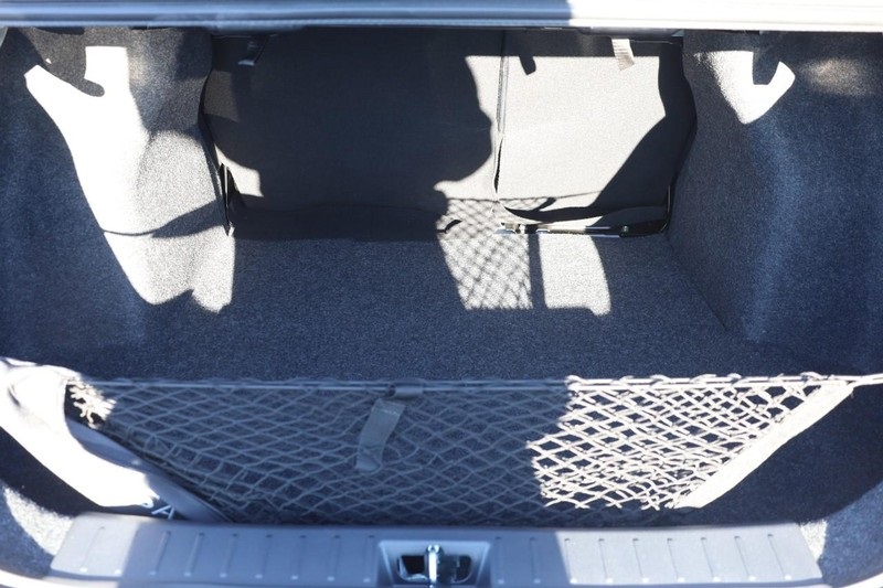 Vehicle image 24 of 26