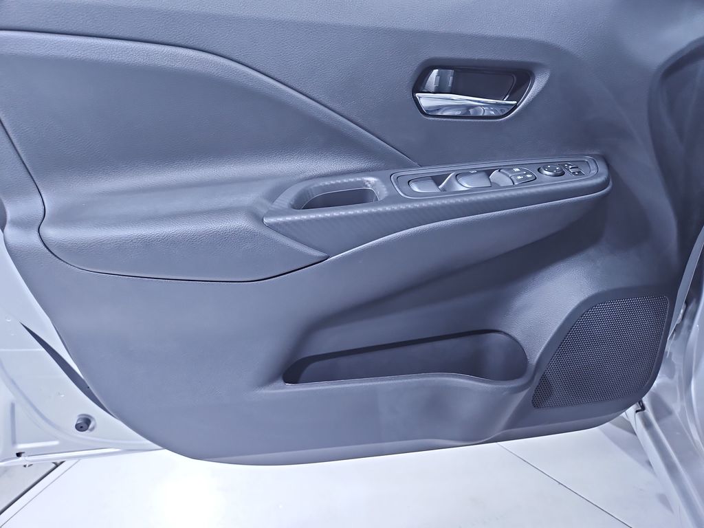 2025 Nissan Versa SV Image 22 of 29