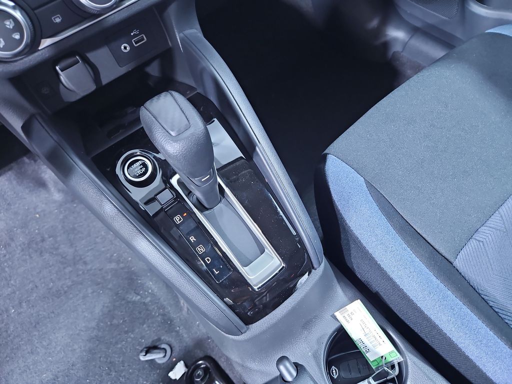 2025 Nissan Versa SV Image 21 of 29
