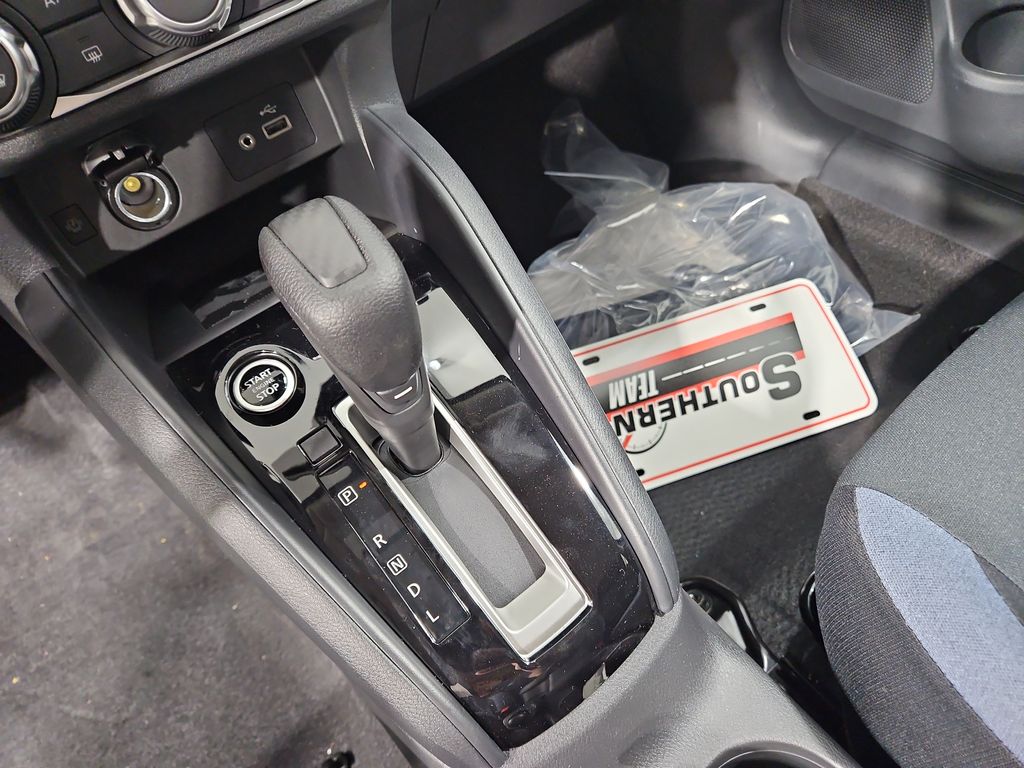 2025 Nissan Versa SV Image 22 of 29