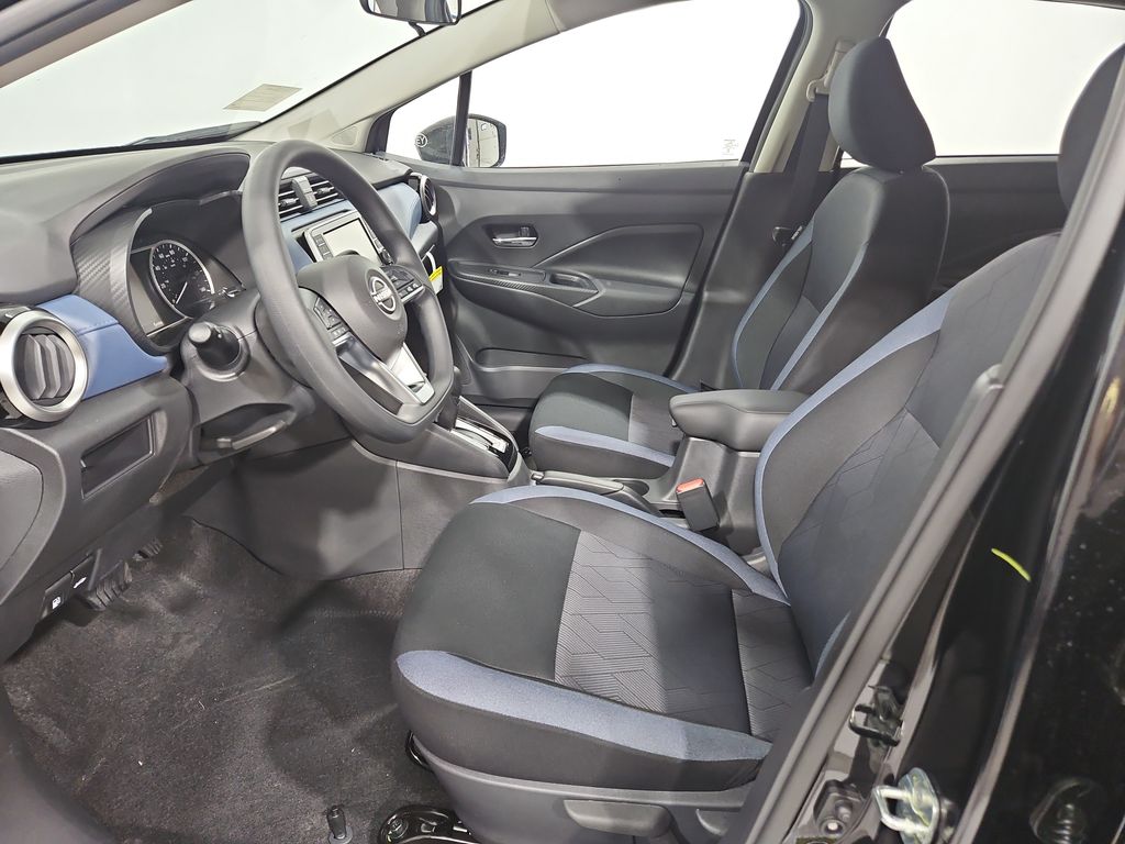 2025 Nissan Versa SV Image 14 of 29