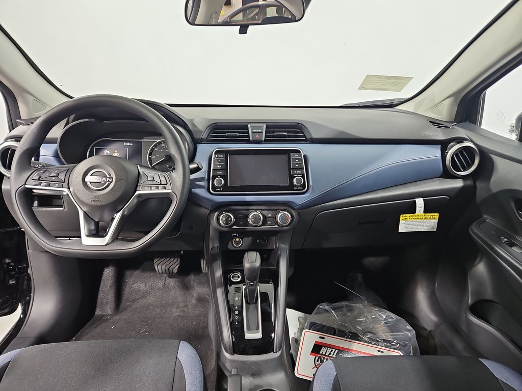 2025 Nissan Versa SV Image 15 of 29