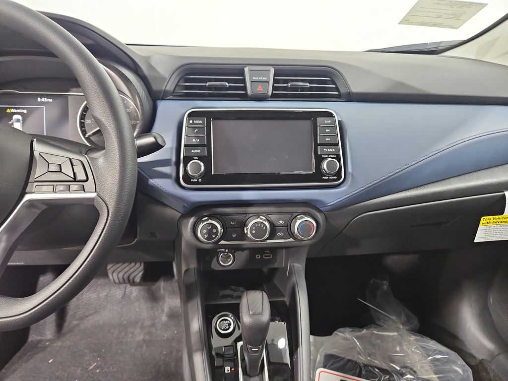 2025 Nissan Versa SV Image 17 of 29