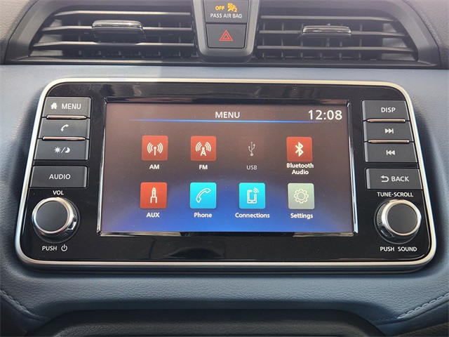 Vehicle image 15 of 21