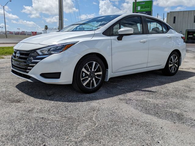 2025 Nissan Versa SV Image 1 of 28