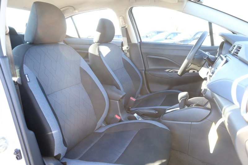 Vehicle image 25 of 26