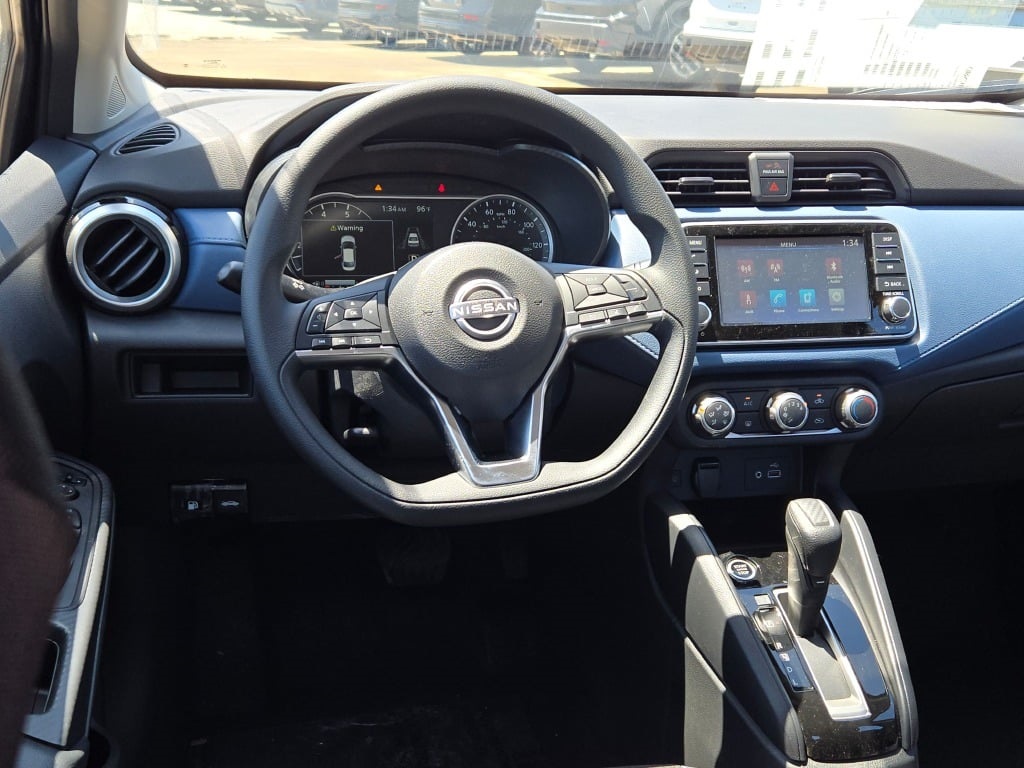 Vehicle image 13 of 28