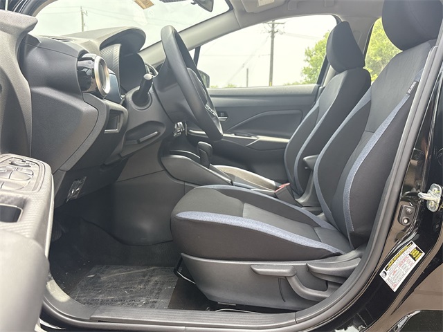 Vehicle image 13 of 37