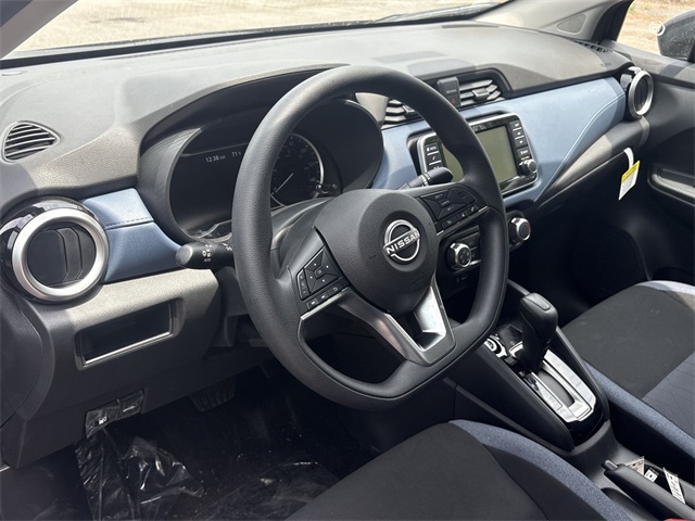 Vehicle image 15 of 37
