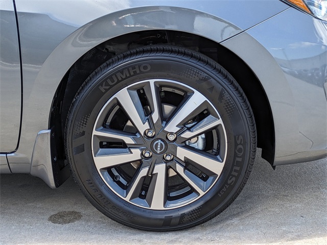 2025 Nissan Versa SV Image 10 of 28