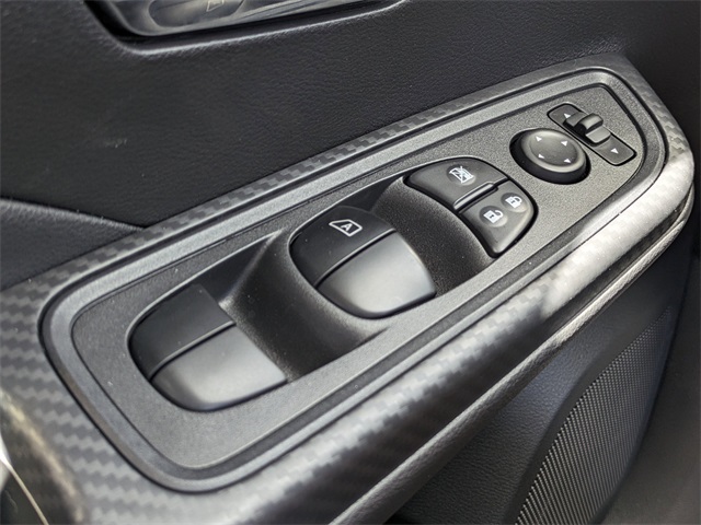 2025 Nissan Versa SV Image 27 of 28