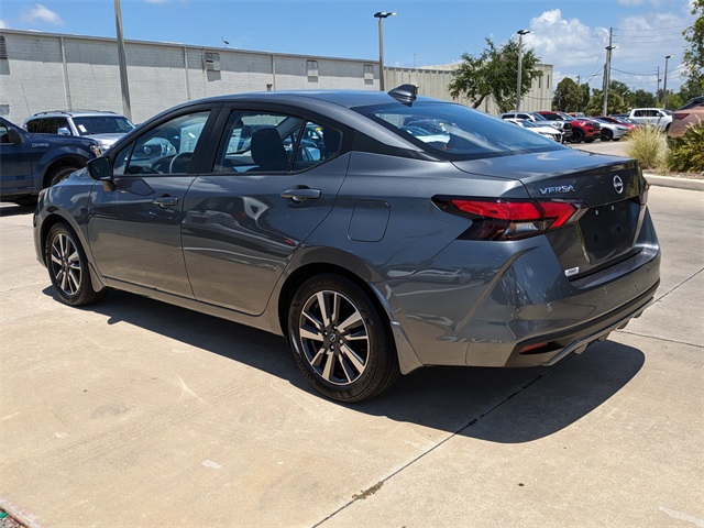 2025 Nissan Versa SV Image 8 of 28