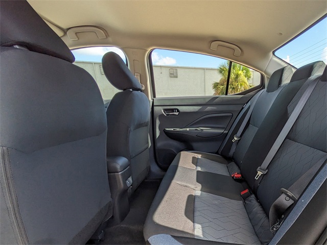 2025 Nissan Versa SV Image 11 of 28