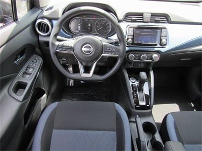 2025 Nissan Versa SV Image 27 of 35