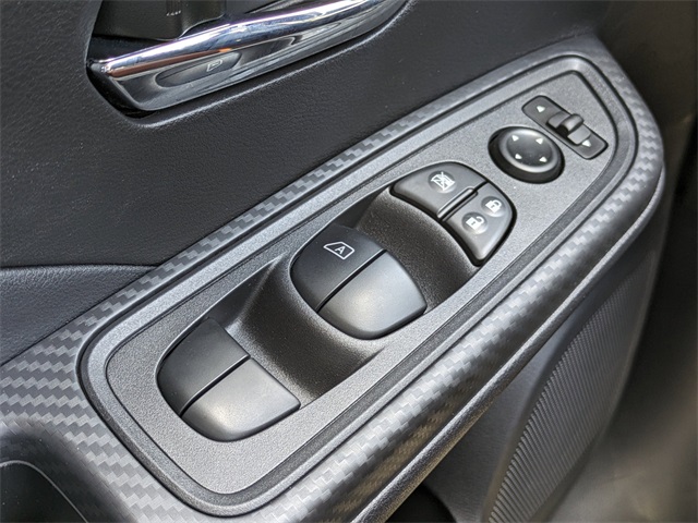2025 Nissan Versa SV Image 27 of 28
