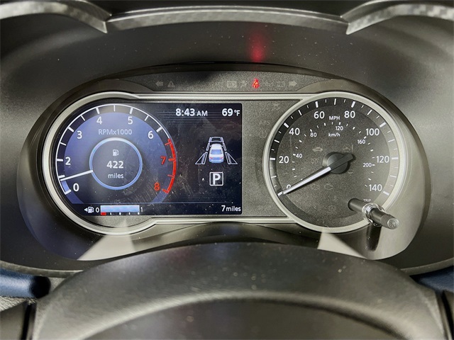 Vehicle image 17 of 32