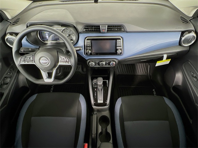 Vehicle image 15 of 32