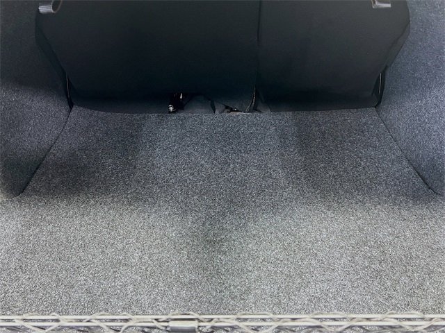 Vehicle image 10 of 32