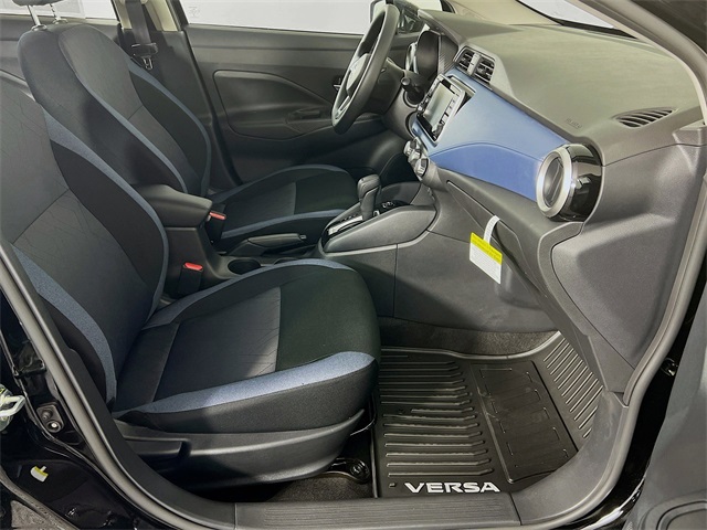 Vehicle image 12 of 32