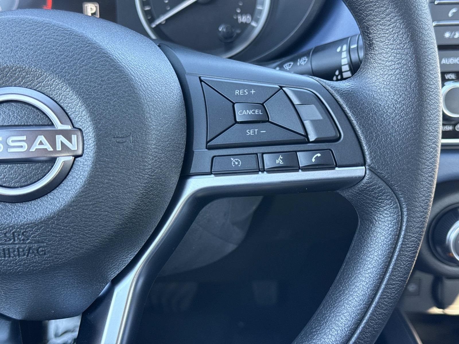 2025 Nissan Versa SV Image 14 of 30