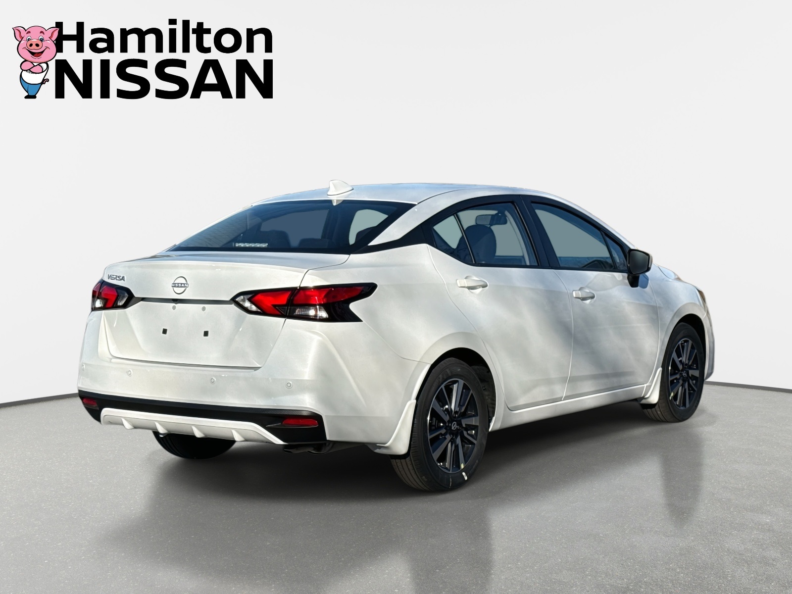 2025 Nissan Versa SV Image 4 of 30