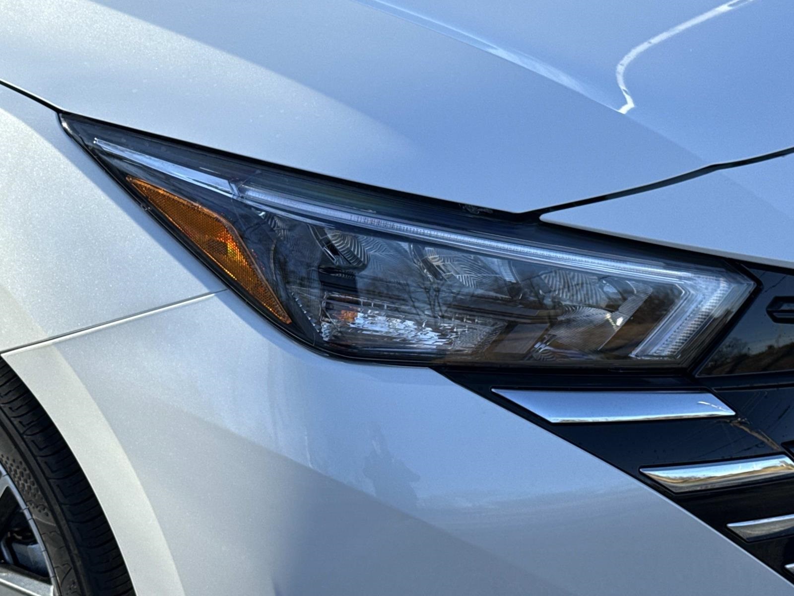 2025 Nissan Versa SV Image 25 of 30