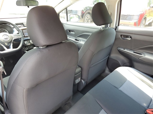 Vehicle image 9 of 28