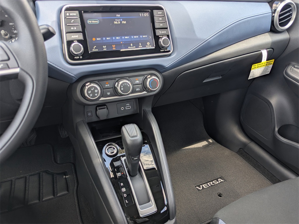 Vehicle image 22 of 23