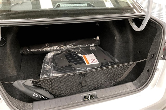 Vehicle image 36 of 43